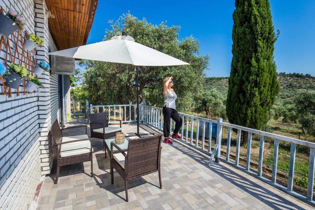Olive Cottage Астрис Екстериор снимка